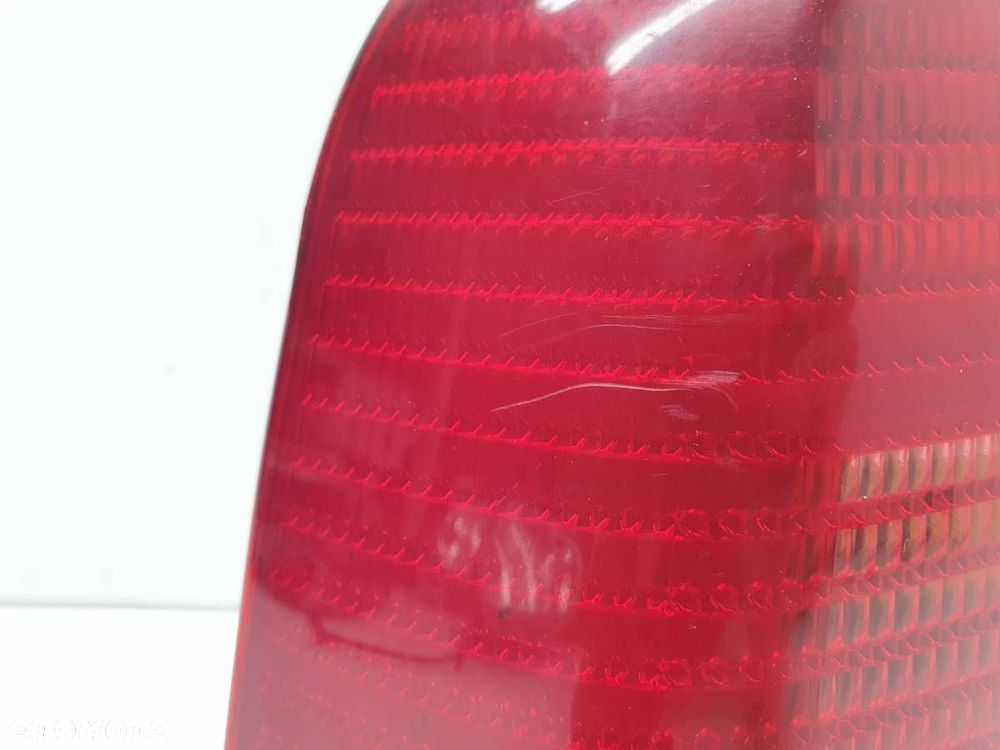 LAMPA TYŁ LEWA VW PASSAT B5 KOMBI EUROPA - 2