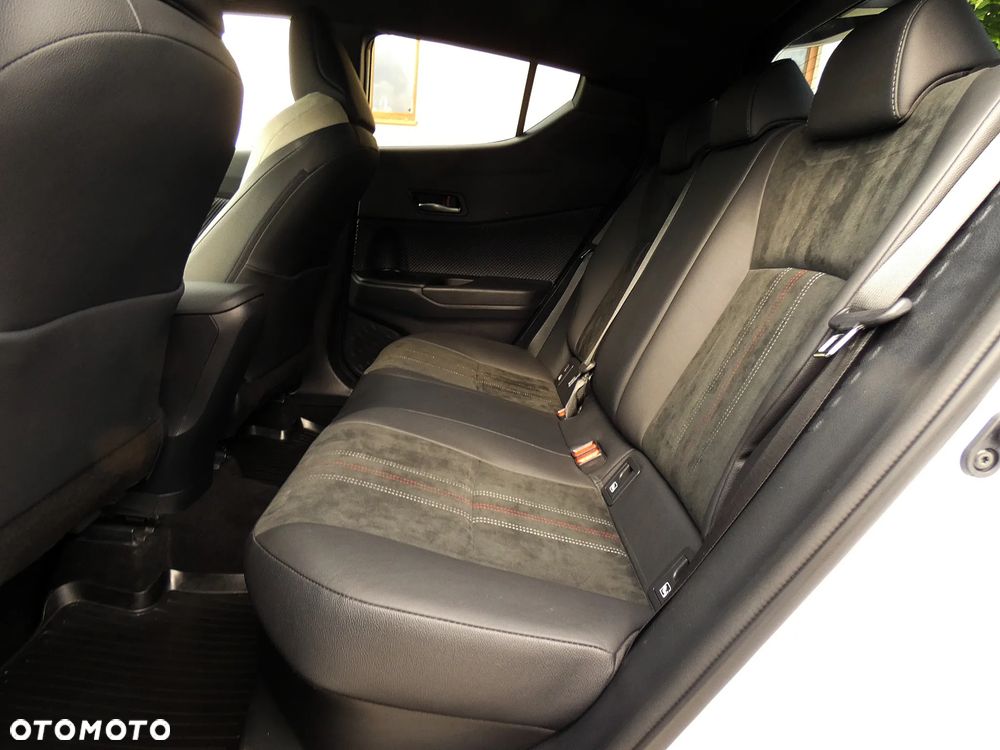 Toyota C-HR 1.8 Hybrid GR Sport - 22