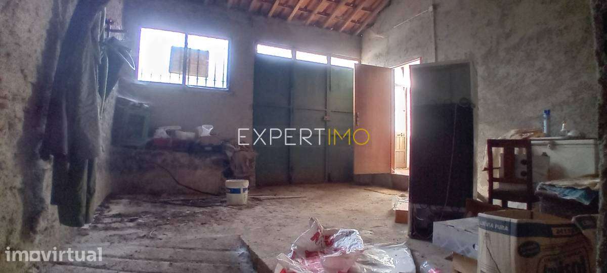Casa Centenária em Pedra para Renovação - P. Natural de Montesinho - Grande imagem: 4/15