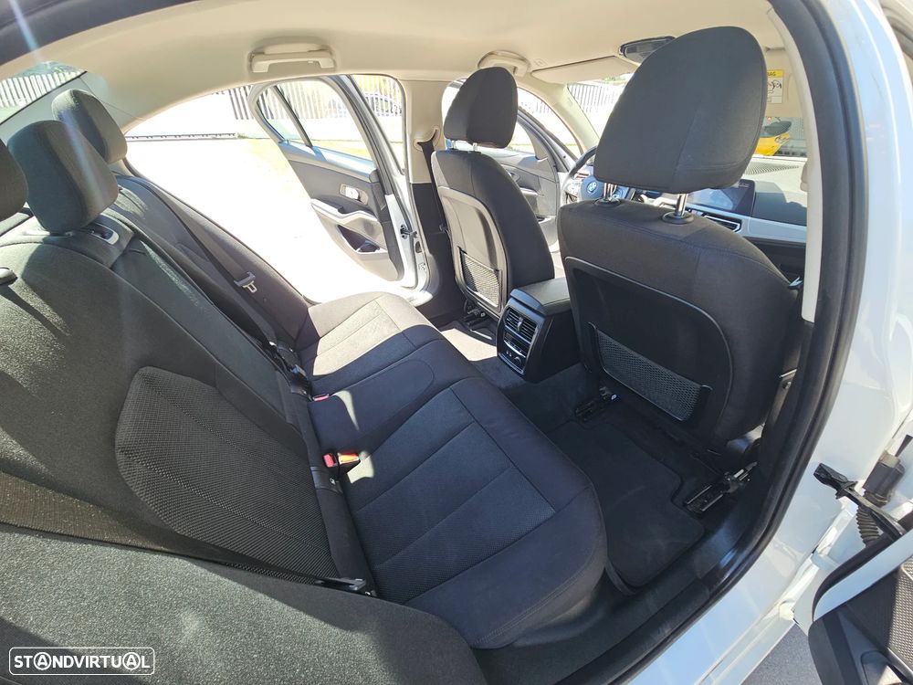 BMW 330 e Corporate Edition Auto - 16