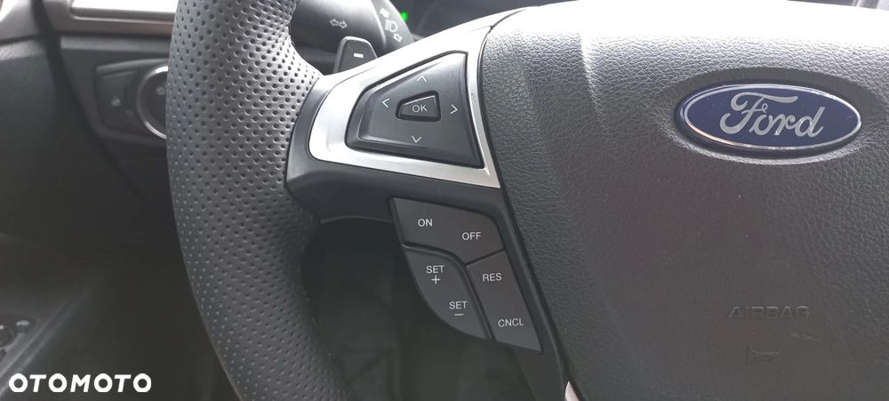 Ford Mondeo - 18