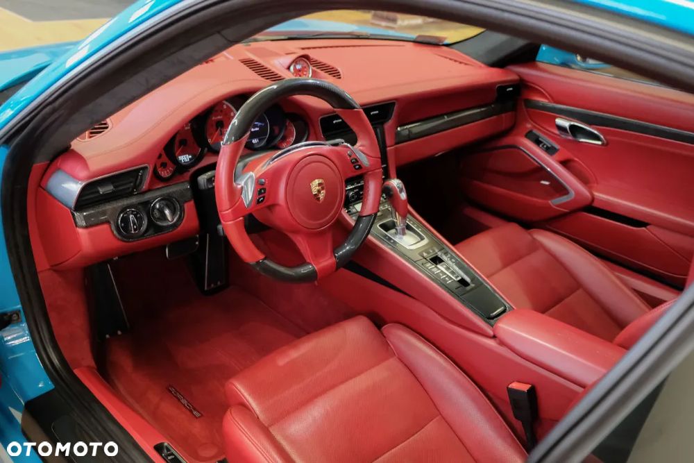 Porsche 911 Turbo S - 9