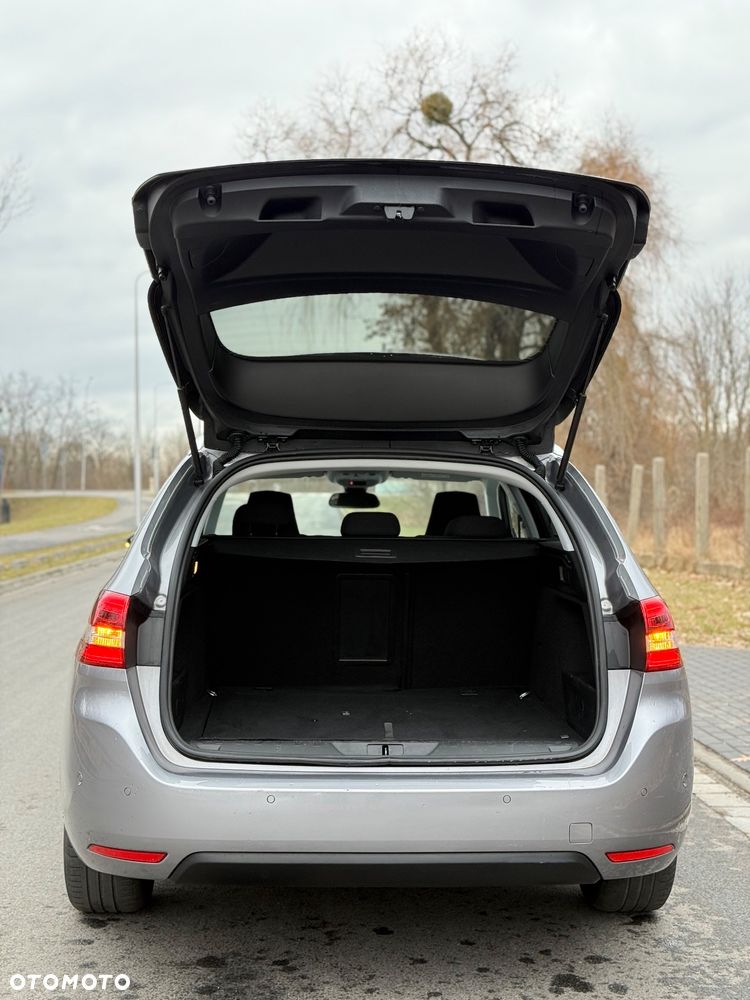 Peugeot 308 1.2 PureTech GPF Allure Pack S&S - 17