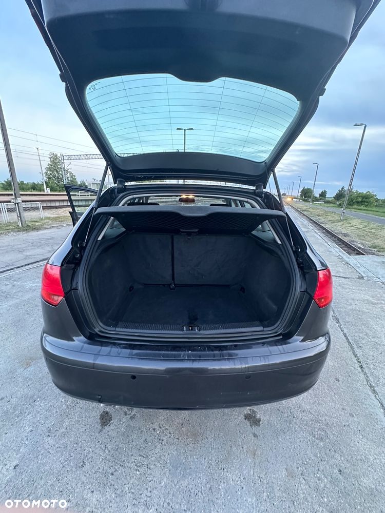 Audi A3 Sportback 2.0 TDI DSG Ambition - 9