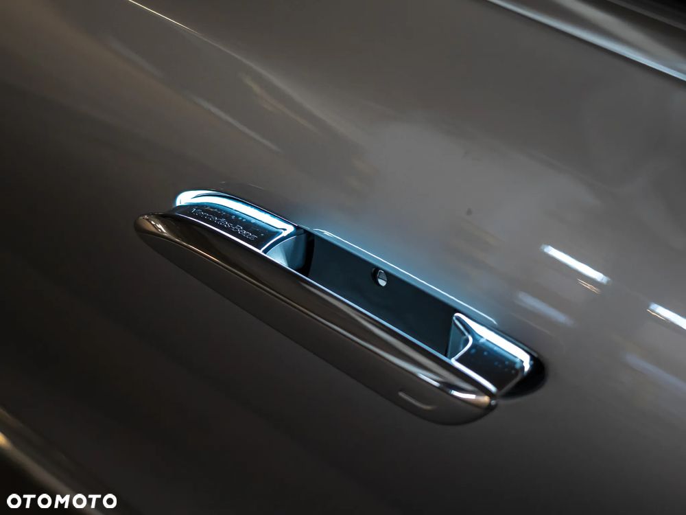 Mercedes-Benz Klasa E 300e 4Matic 9G-TRONIC AMG Line NIGHT Edition - 11