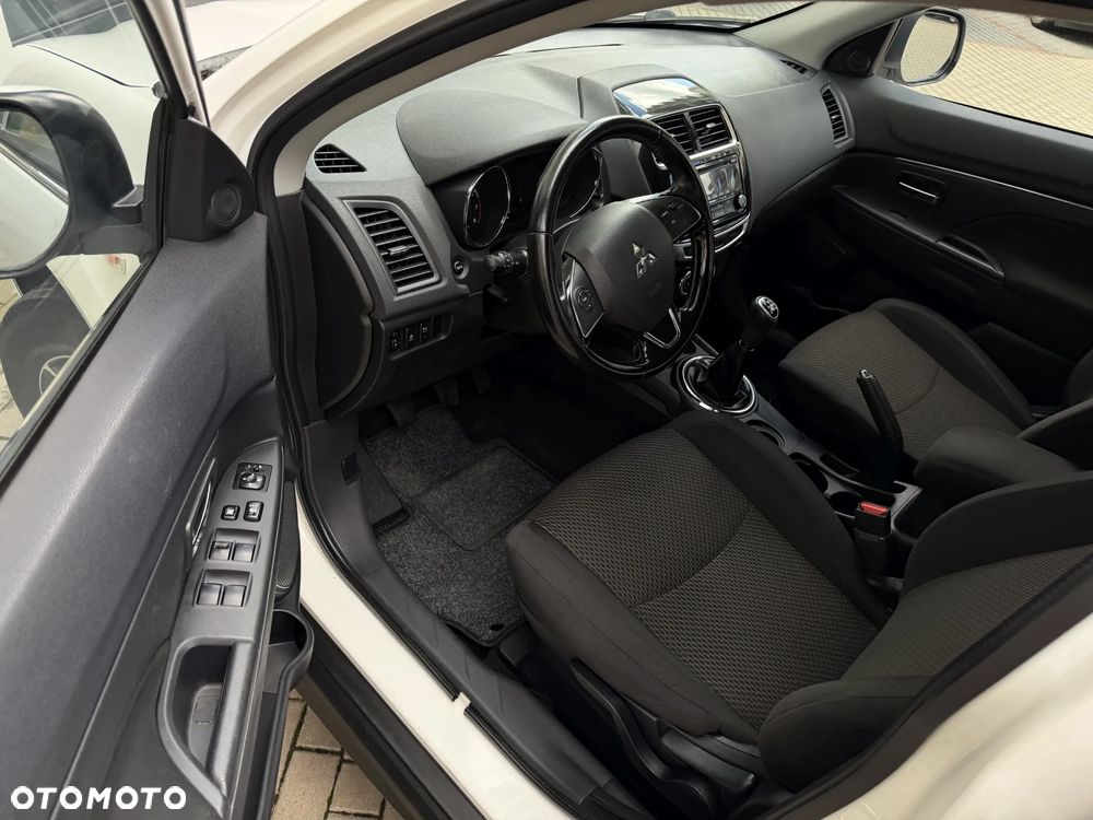 Mitsubishi ASX - 4