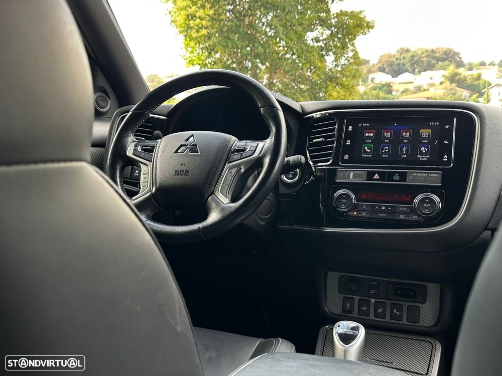Mitsubishi Outlander 2.0 PHEV Intense - 24