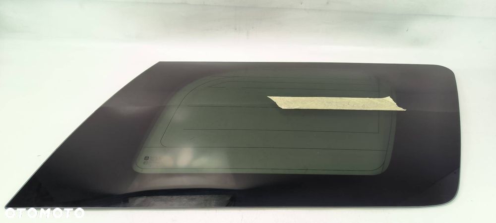 SZYBA TYŁ CHEVROLET TAHOE PRAWA - 1