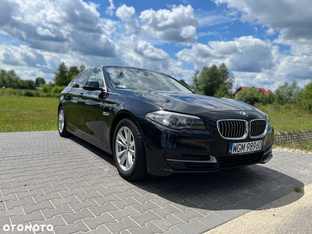 BMW Seria 5 520d xDrive Luxury Line - 1