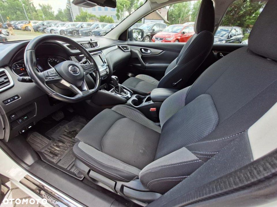 Nissan Qashqai - 12