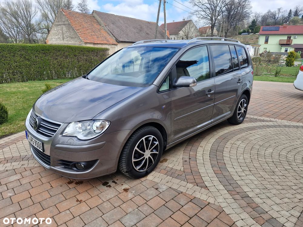 Volkswagen Touran 2.0 TDI DPF DSG R-Line Edition - 2