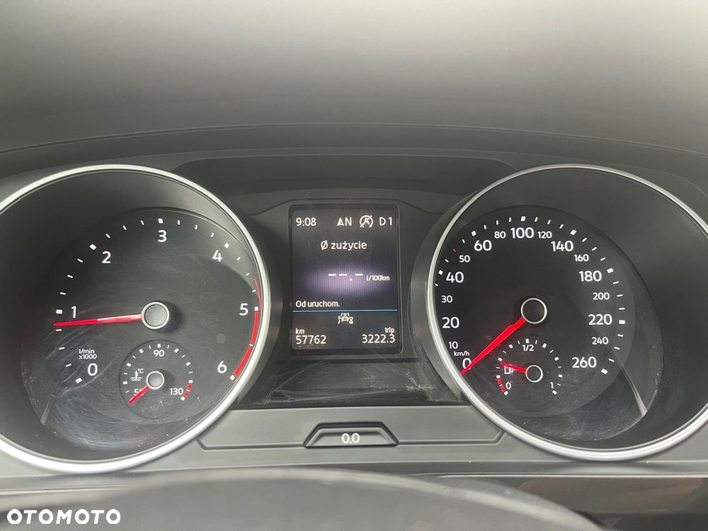 Volkswagen Tiguan - 31