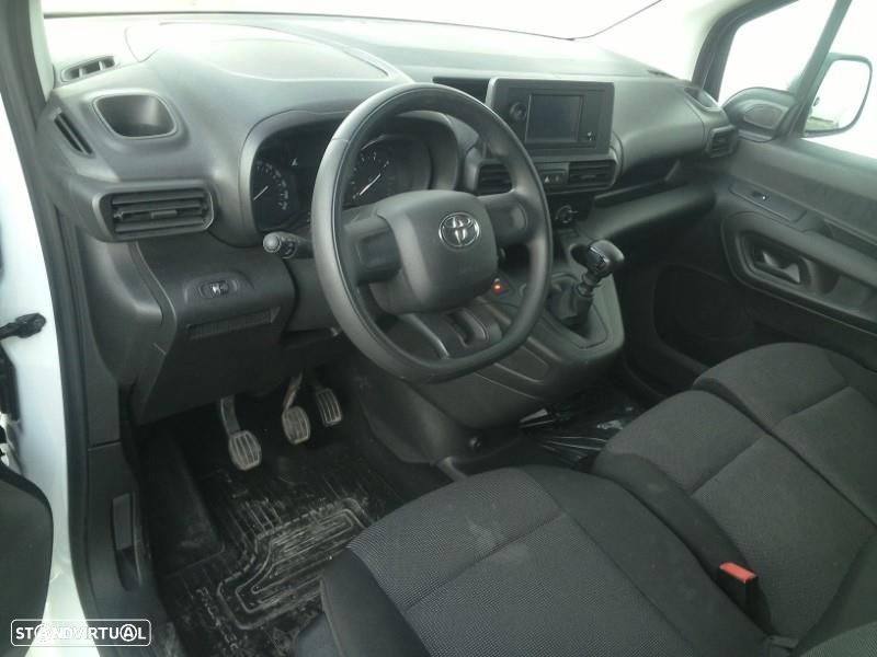 Toyota Proace - 11