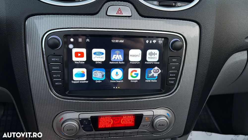 Ford Focus 2.0 16V Titanium - 11