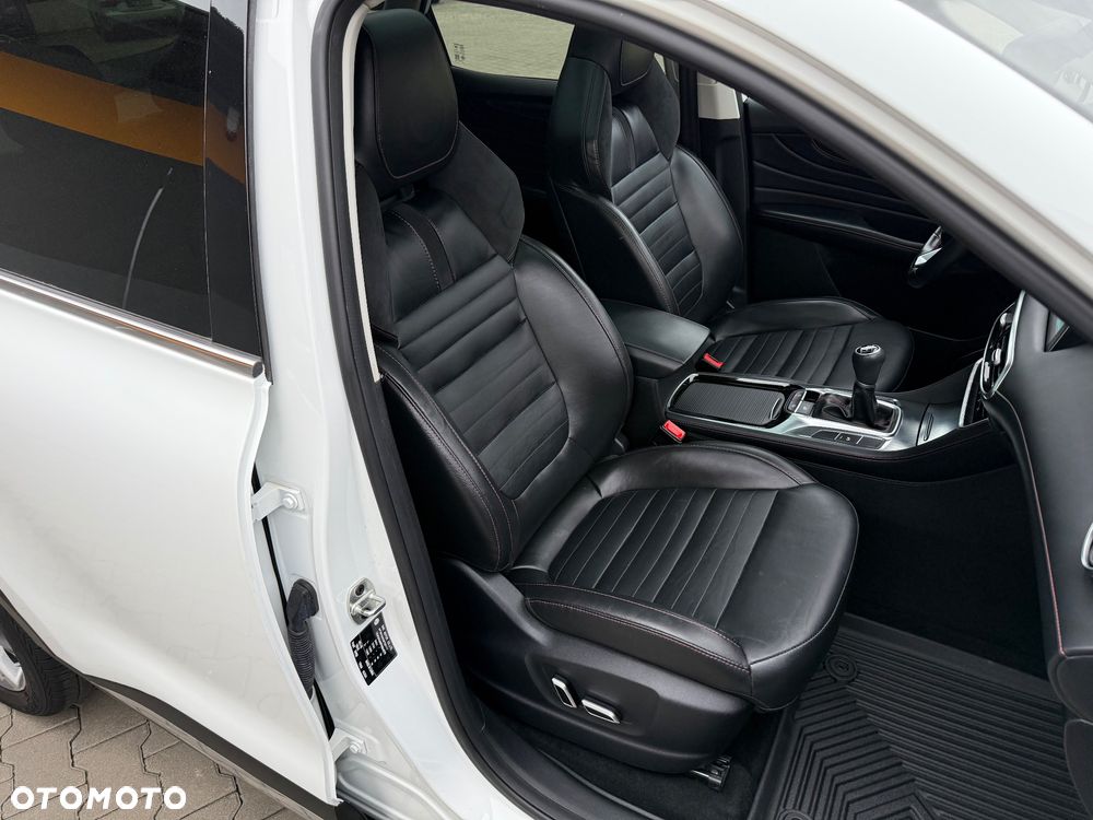 MG HS 1.5T-GDI Luxury - 33