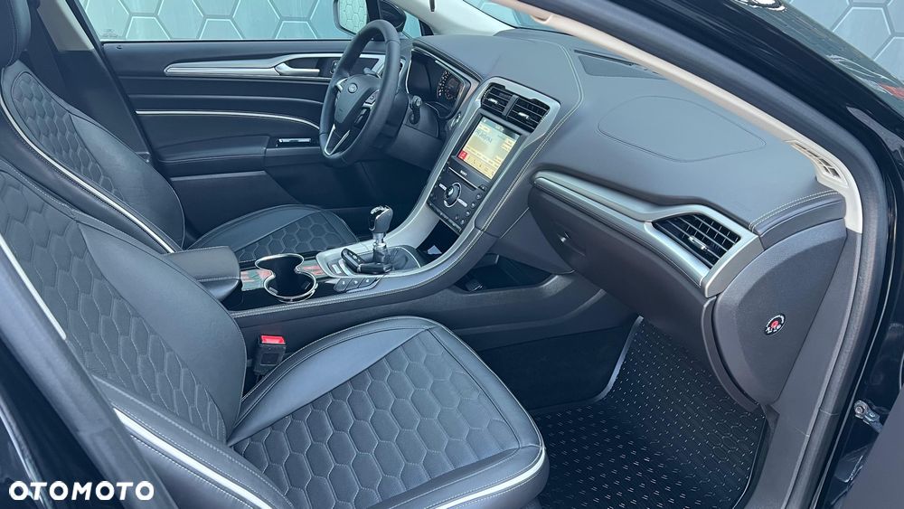 Ford Mondeo 2.0 TDCi Start-Stopp Vignale - 31