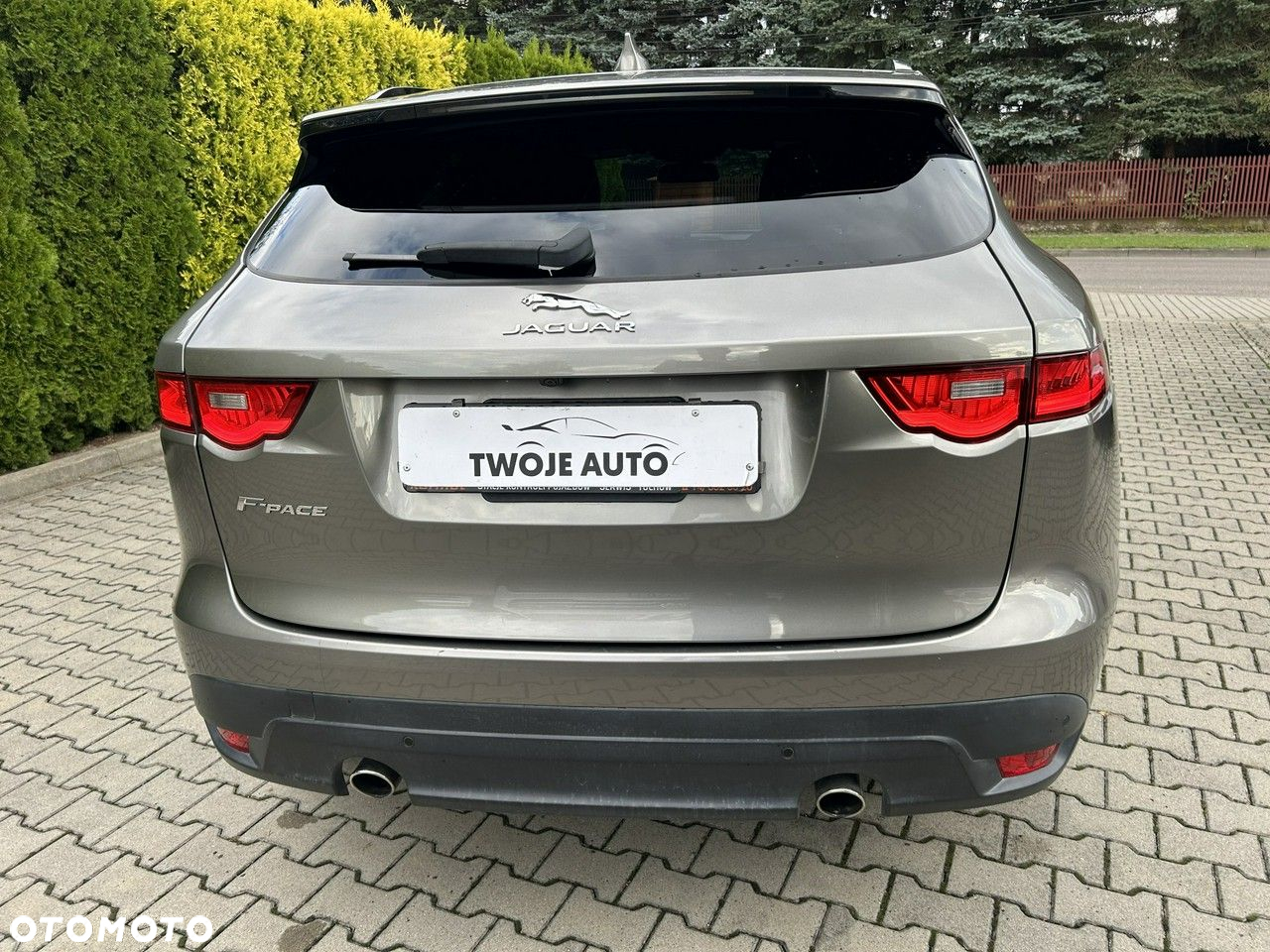 Jaguar F-Pace 2.0 i4P AWD Prestige - 12