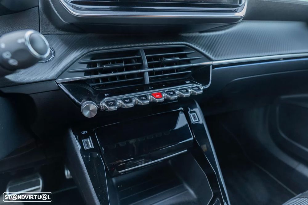 Peugeot e-2008 50 kWh GT Line - 21