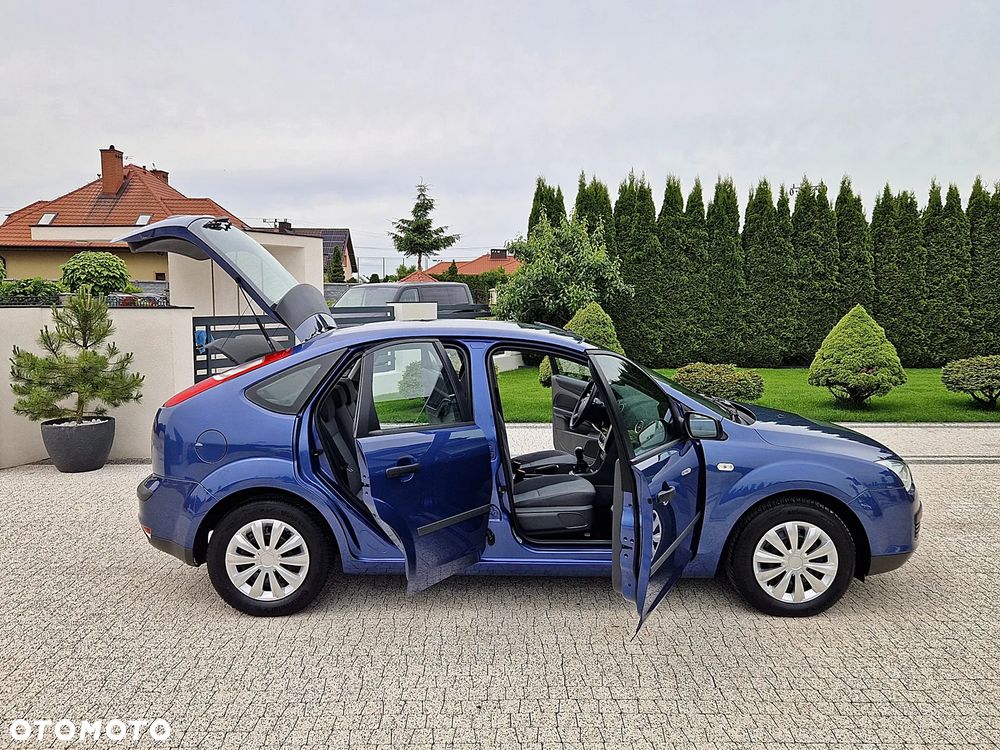 Ford Focus 1.6 16V Fun - 14