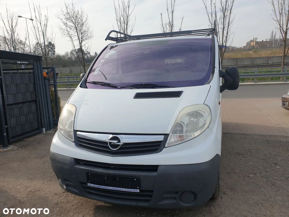 Opel vivaro - 2