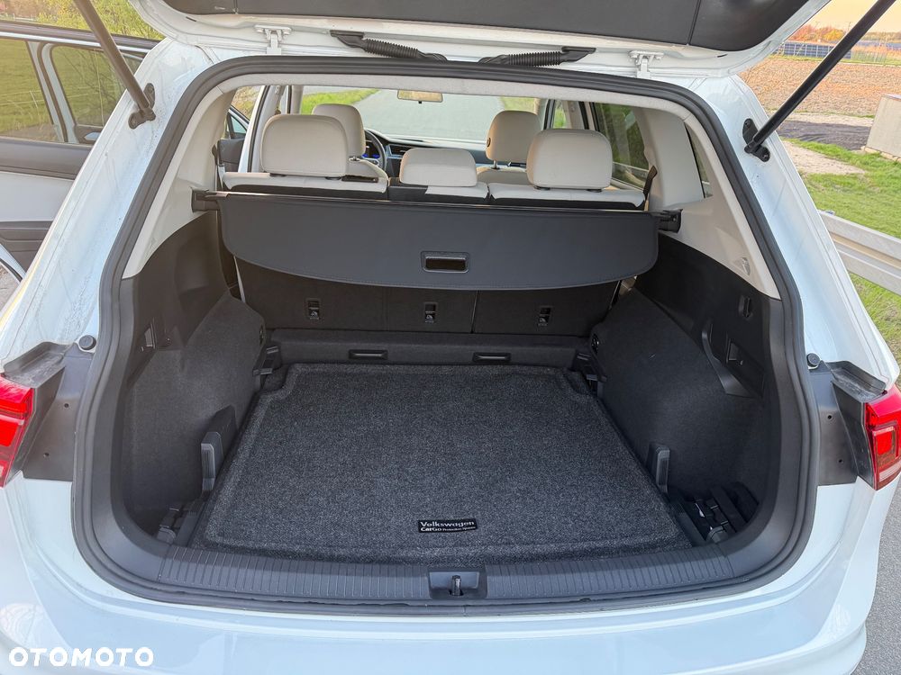 Volkswagen Tiguan - 22