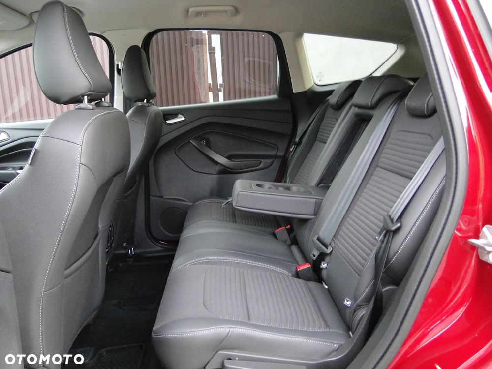 Ford Kuga 1.5 EcoBoost FWD Titanium - 28