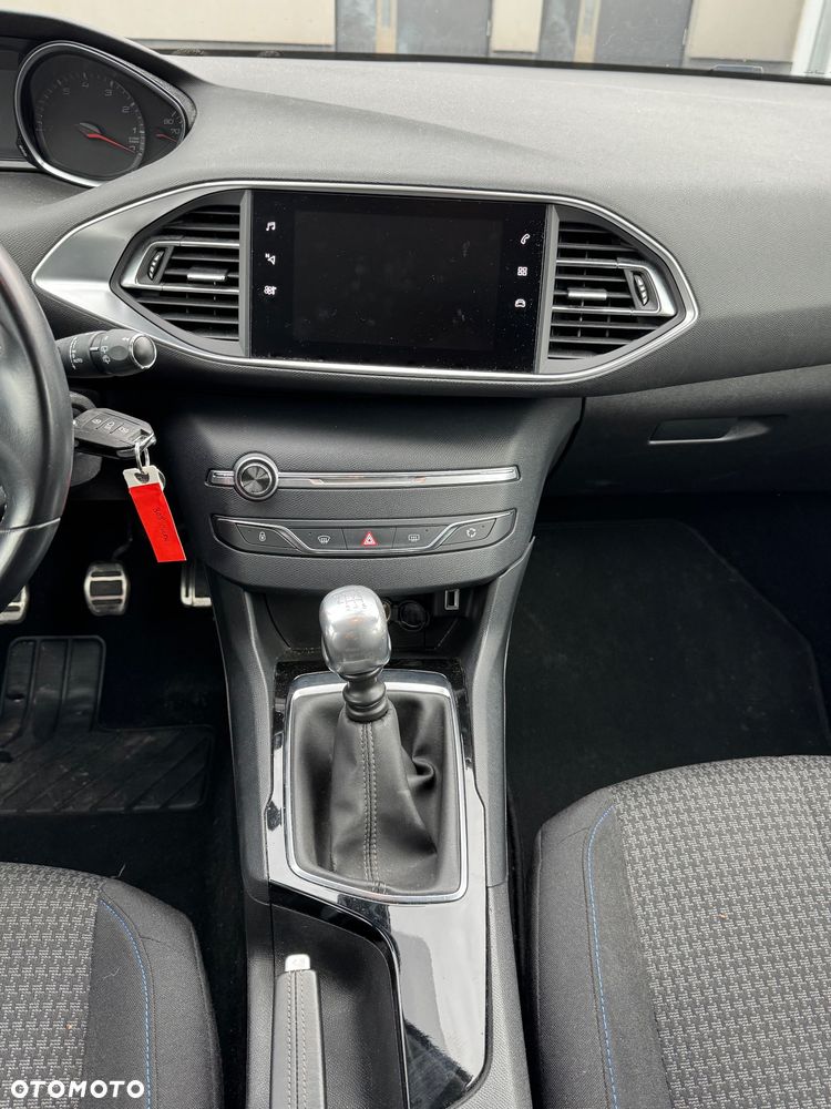 Peugeot 308 PureTech 110 Stop & Start Style - 16