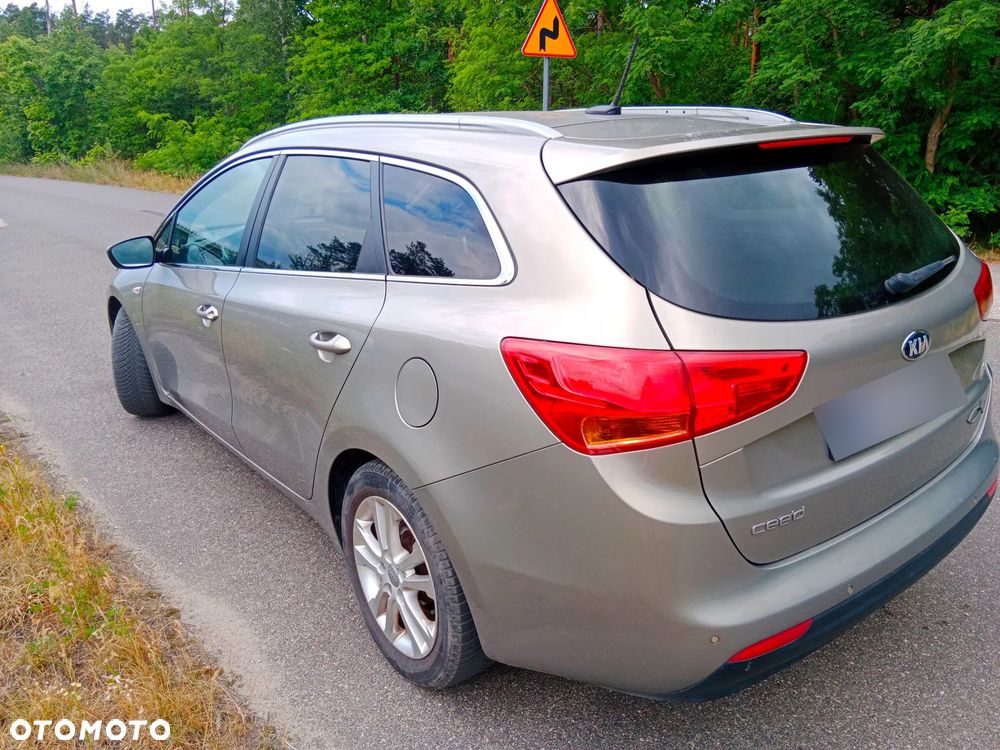 Kia Ceed 1.6 GDI Business Line - 4