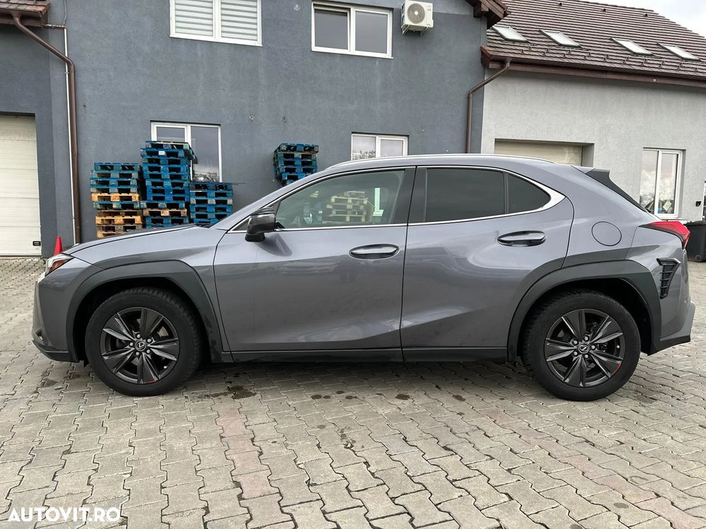 Lexus UX 200 FWD Executive - 5