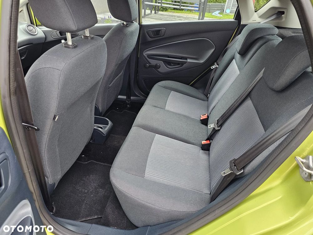 Ford Fiesta - 14