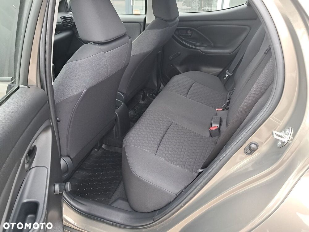 Toyota Yaris 1.0 Comfort - 13