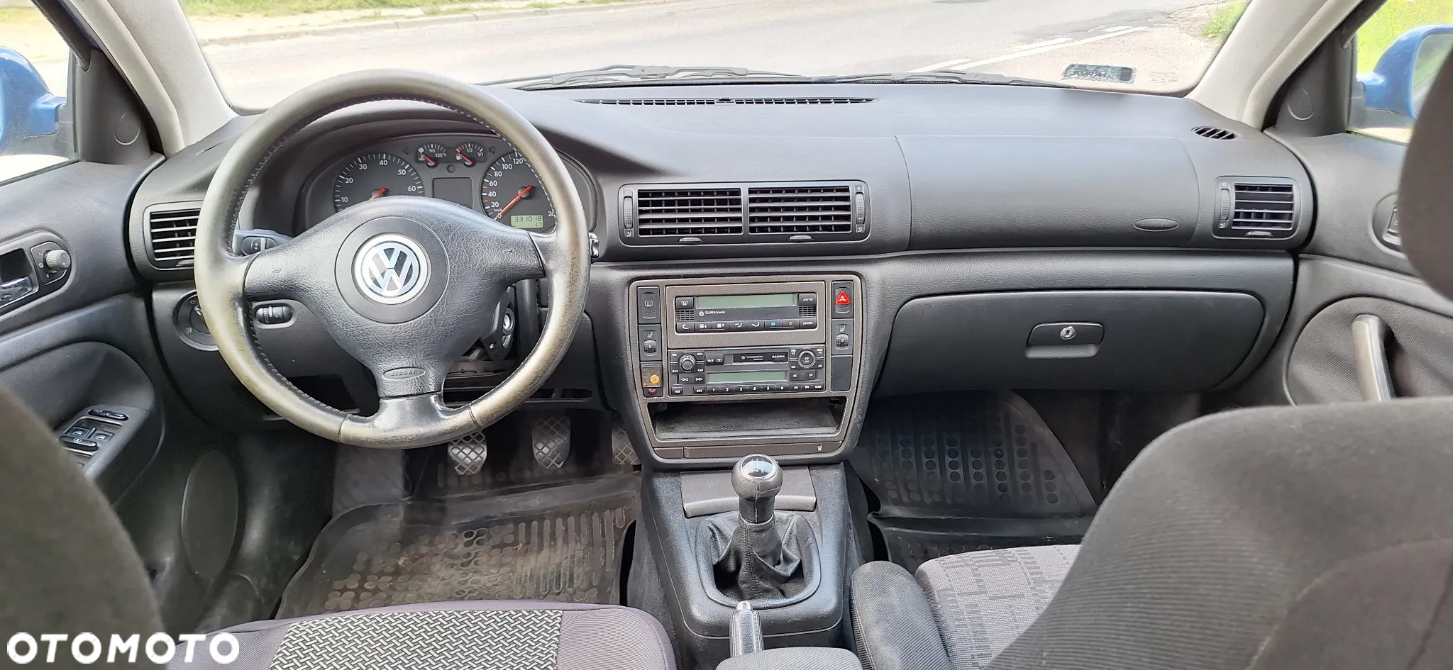 Volkswagen Passat 1.8T Comfortline - 11