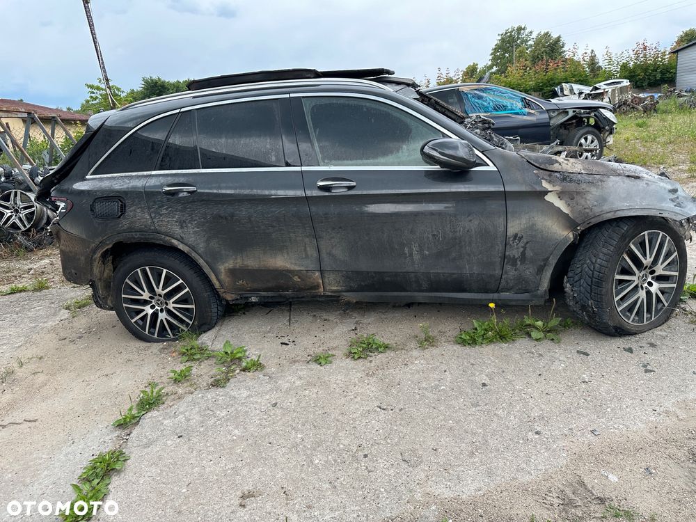Mercedes GLC 300  4matic 2020r  karoseria dokumenty dowód - 5