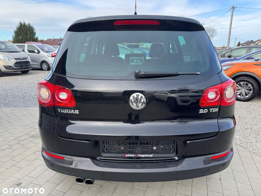 Volkswagen Tiguan 2.0 TDI DPF 4Motion BlueMotion Technology Track & Field - 11
