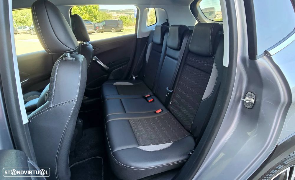 Peugeot 2008 PureTech 110 GPF Stop&Start EAT6 Allure - 17