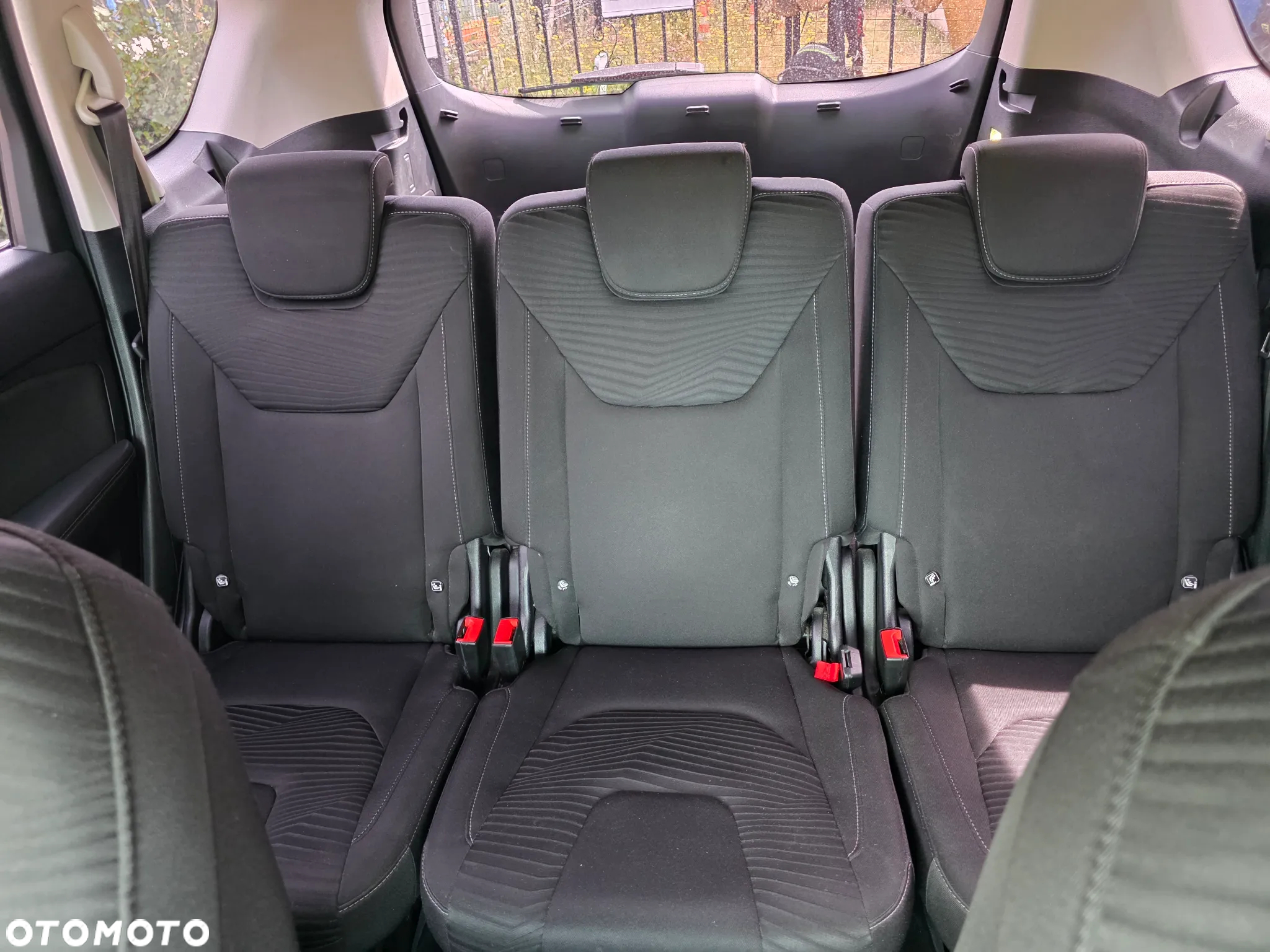 Ford S-Max 2.0 TDCi Trend - 33