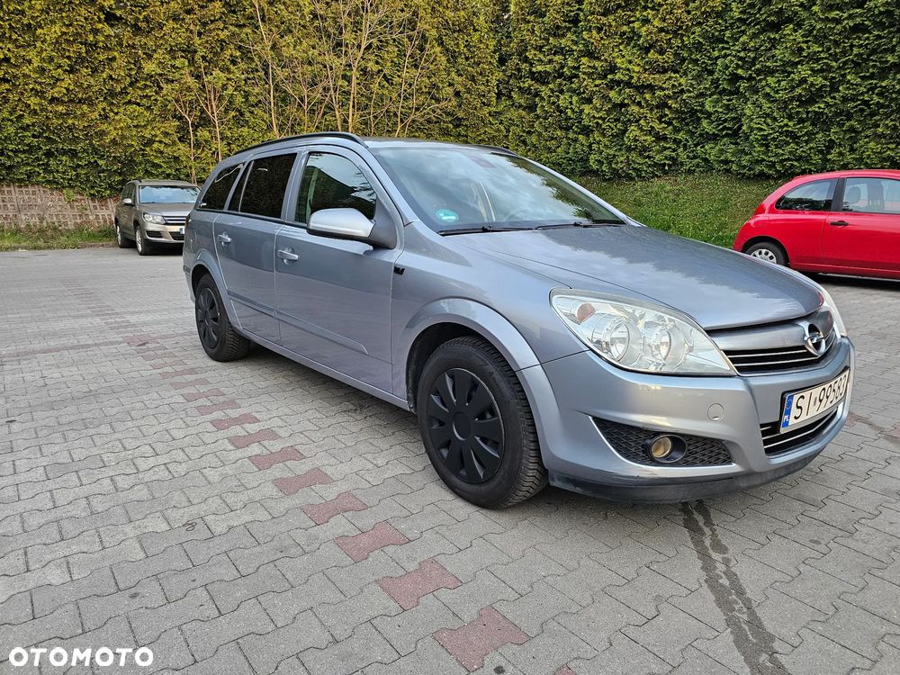 Opel Astra 1.6 Design Edition - 4