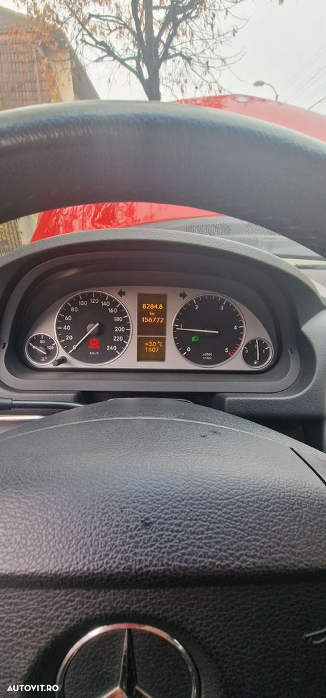 Mercedes-Benz B 200 CDI - 12