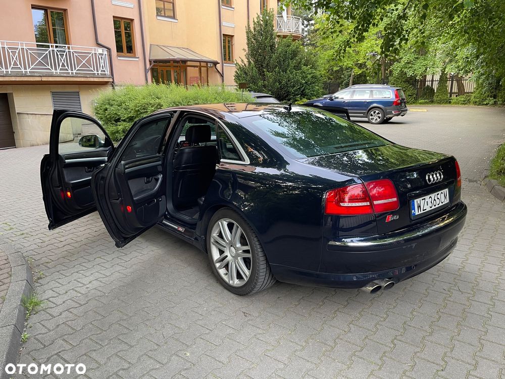 Audi S8 5.2 FSI quattro - 12