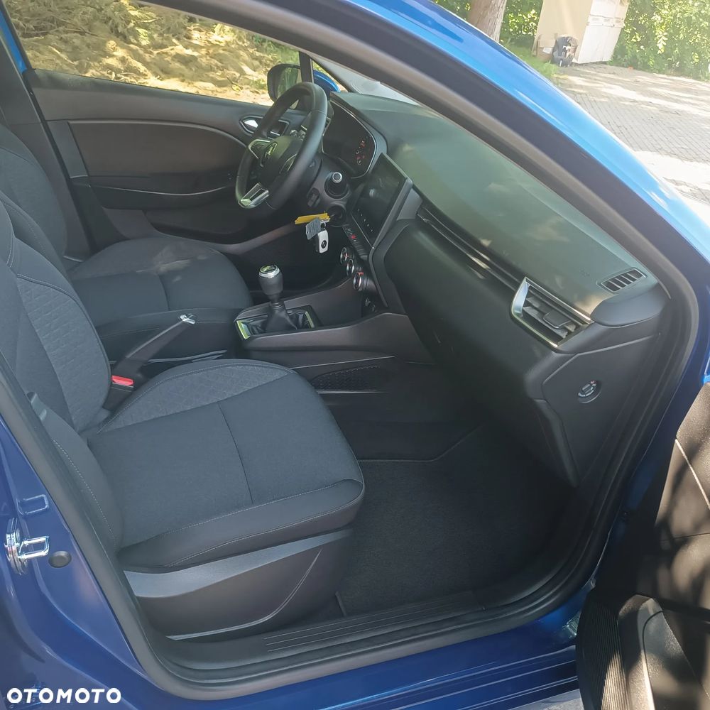 Renault Clio - 17