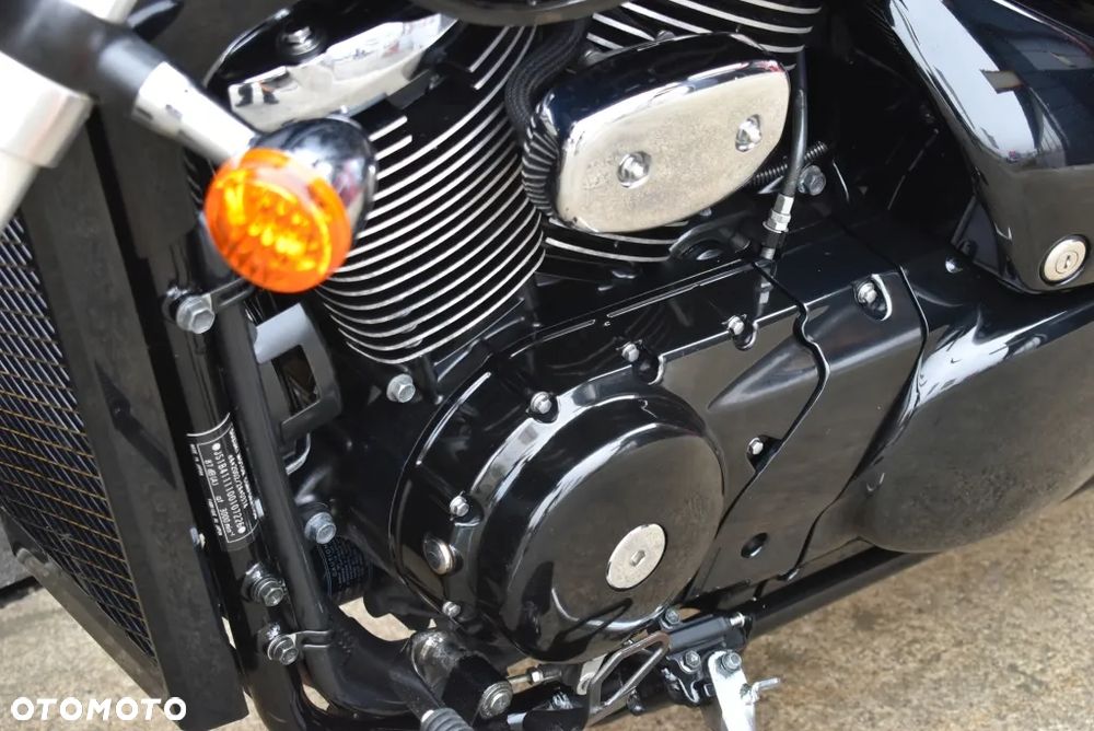 Suzuki Intruder - 26