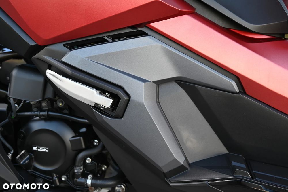 Honda ADV350 - 34