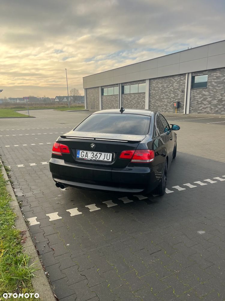 BMW Seria 3 325i - 3