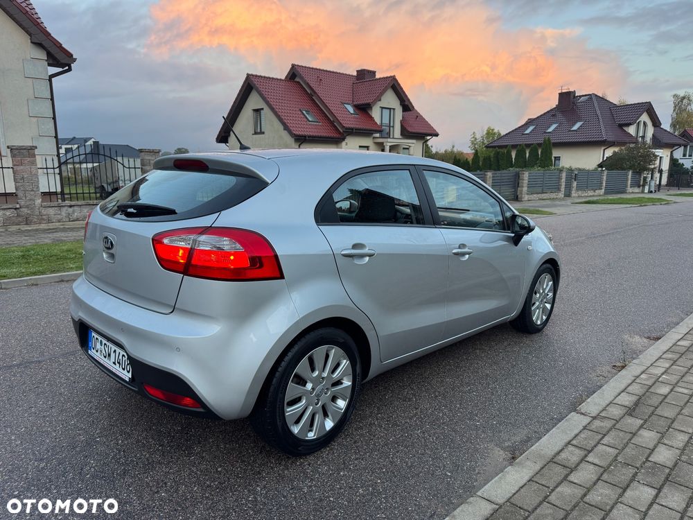 Kia Rio 2014 photo 4