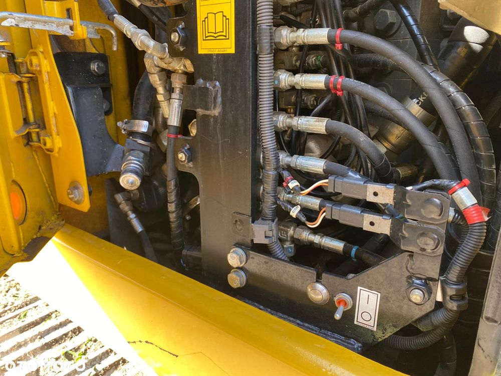 Komatsu PC138US-11 - 7