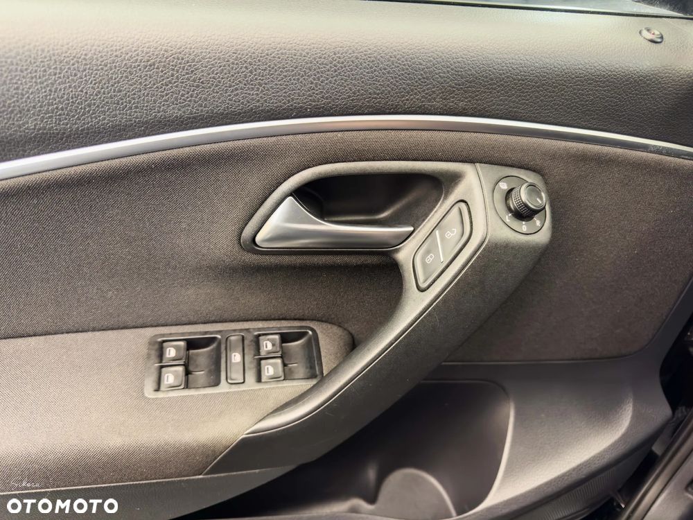 Volkswagen Polo - 27