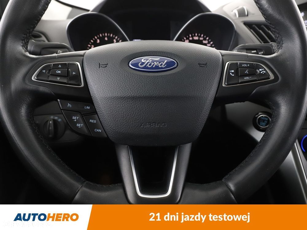 Ford Kuga - 18
