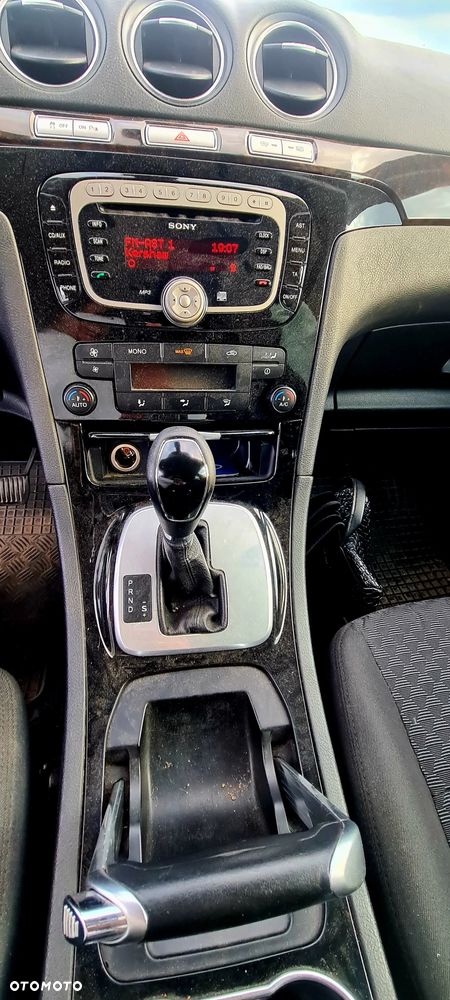 Ford Galaxy 2.0 TDCi Ghia - 5