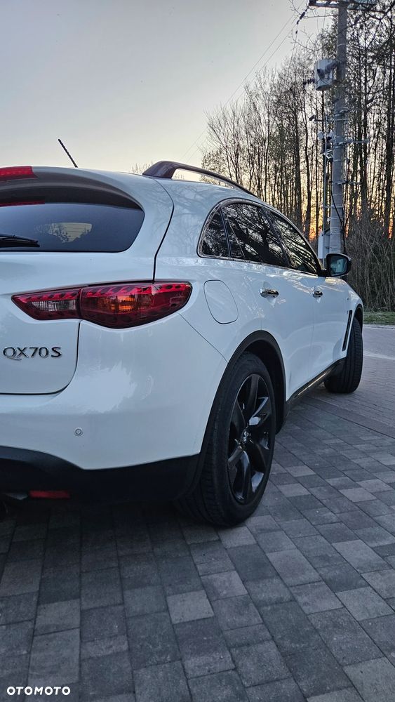 Infiniti QX70 3.7 S Premium - 6