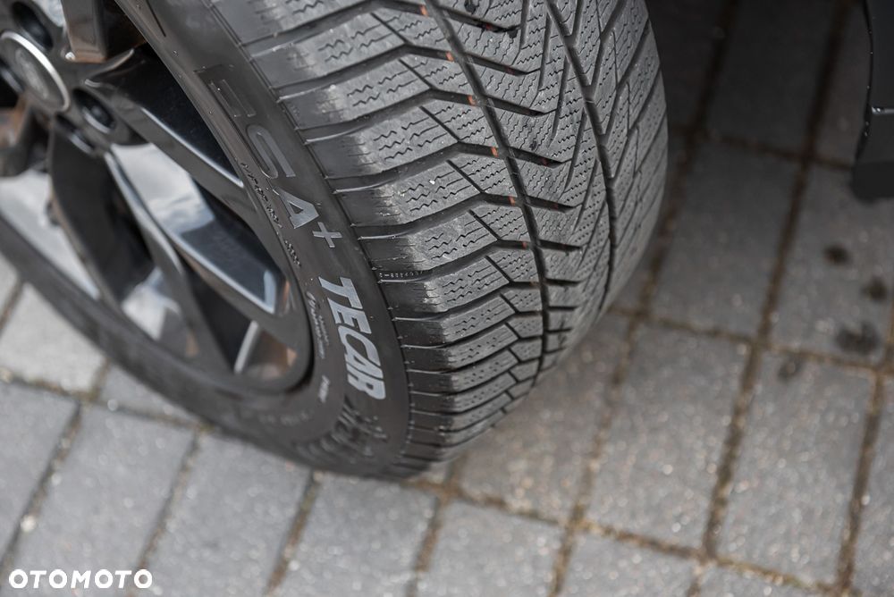 Land Rover Discovery Sport - 35